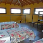 Tra E Montagna La Morena נסו