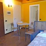 Tra E Montagna La Morena
