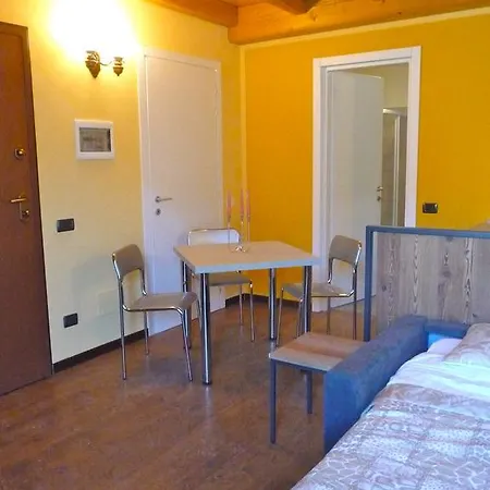 Tra E Montagna La Morena