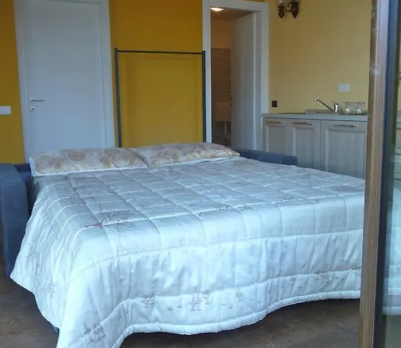 Κατάλυμα σε φάρμα Tra E Montagna La Morena Nesso