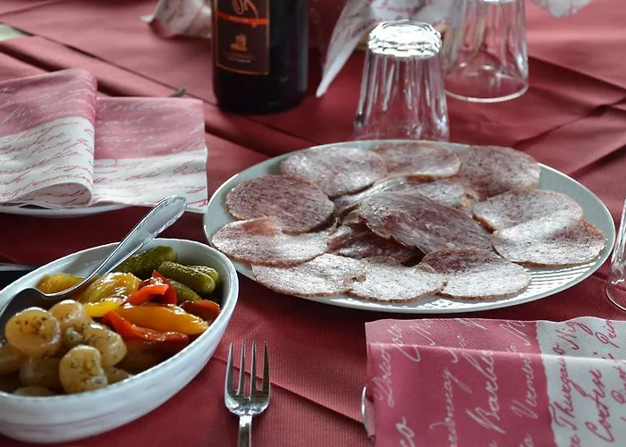 Tra E Montagna La Morena * Nesso