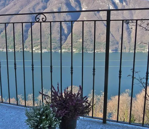 Κατάλυμα σε φάρμα Tra E Montagna La Morena