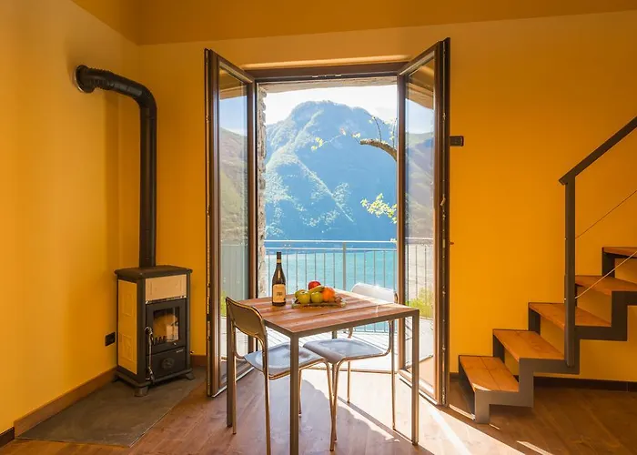 Κατάλυμα σε φάρμα Tra E Montagna La Morena Nesso