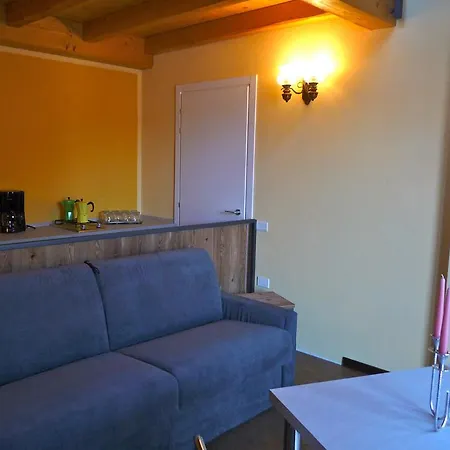 Tra E Montagna La Morena Farm stay *