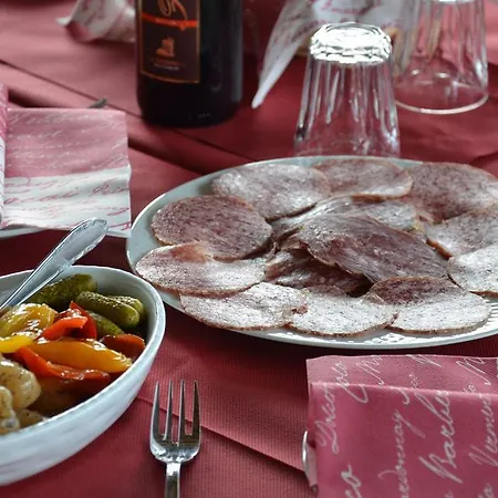 Tra E Montagna La Morena * Nesso