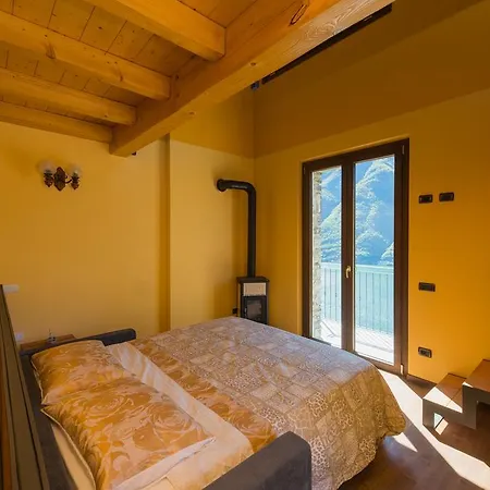 Tra E Montagna La Morena Nesso