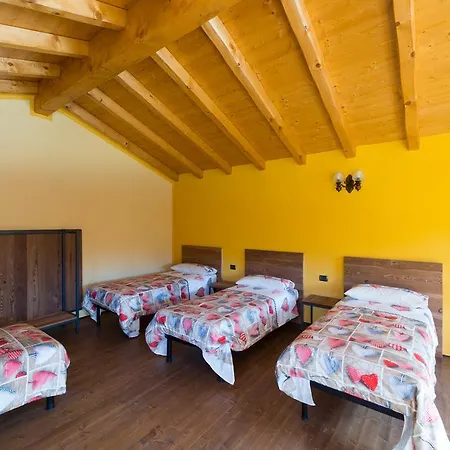 Tra E Montagna La Morena