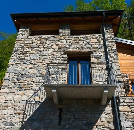 Tra E Montagna La Morena Nesso